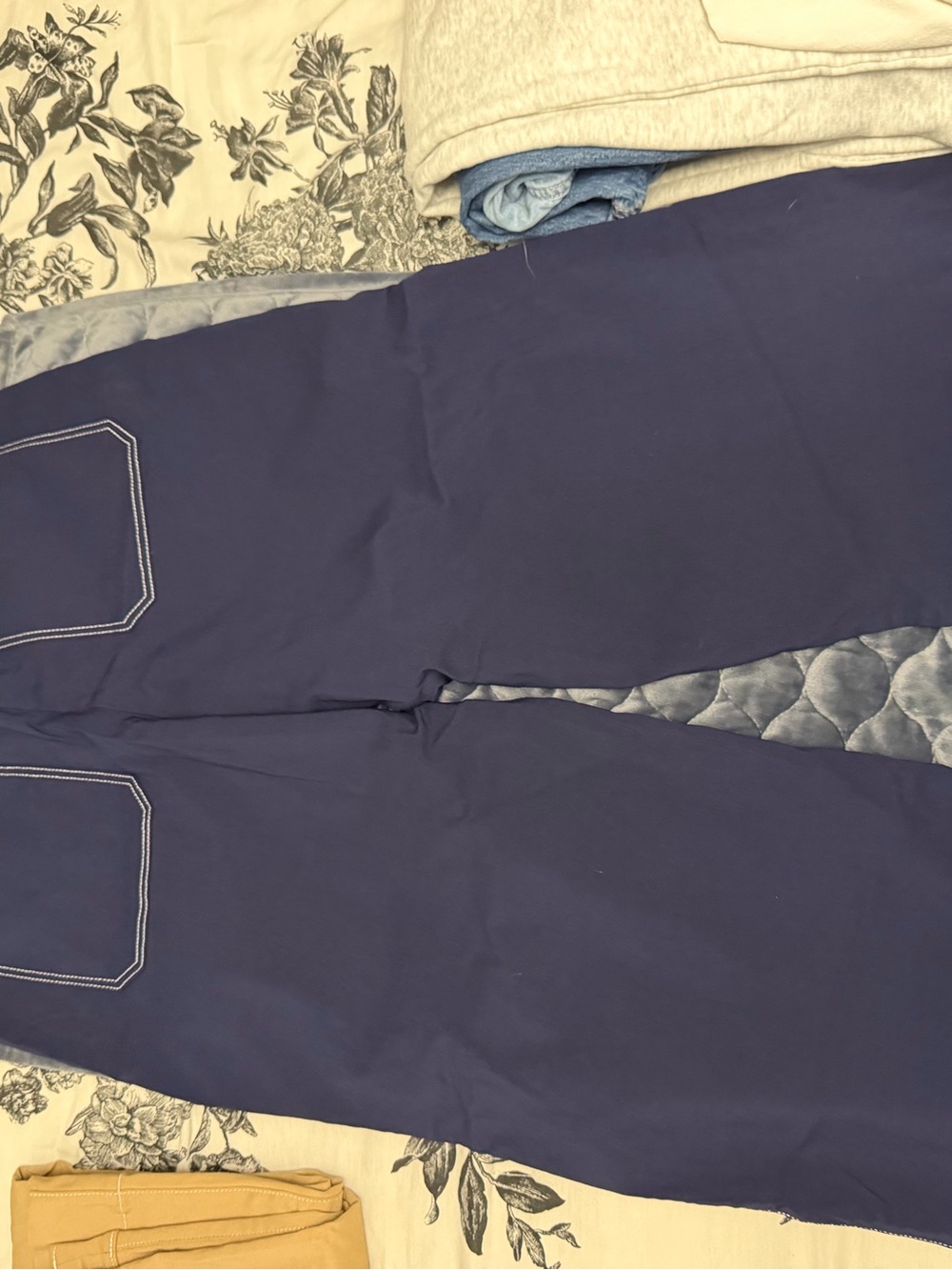 Vintage Chico pants.Women’s size 8 regular like new. Bridgette utility wide leg - Picture 2 of 3